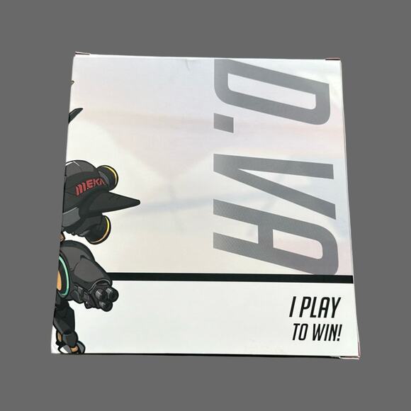 U.C.C. Distributing Overwatch D.VA Carbon Fiber with Meka Figurine NWT - Picture 3 of 8